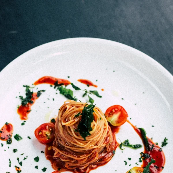 Roasted Garlic Tomato Basil Sauce — Pantry at Peasley Store